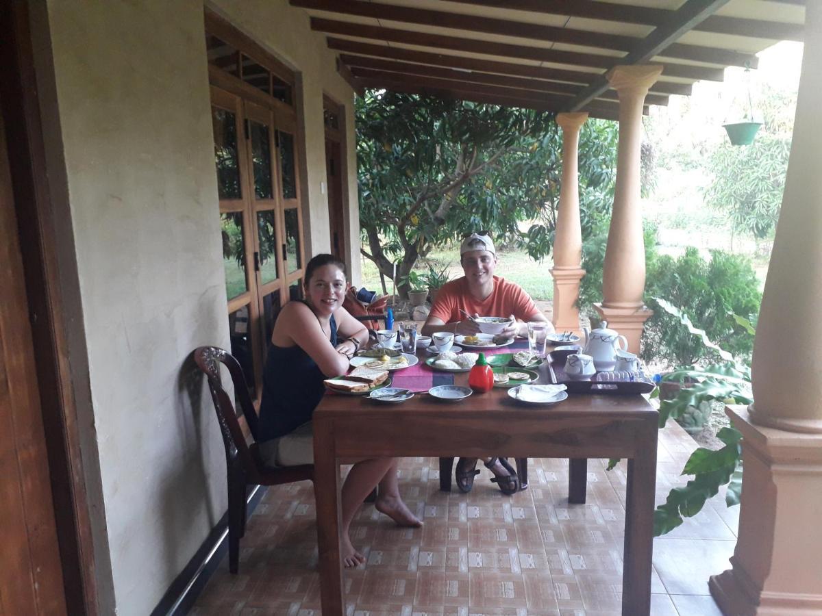 Shan Mango Homestay Sigiriya Ngoại thất bức ảnh
