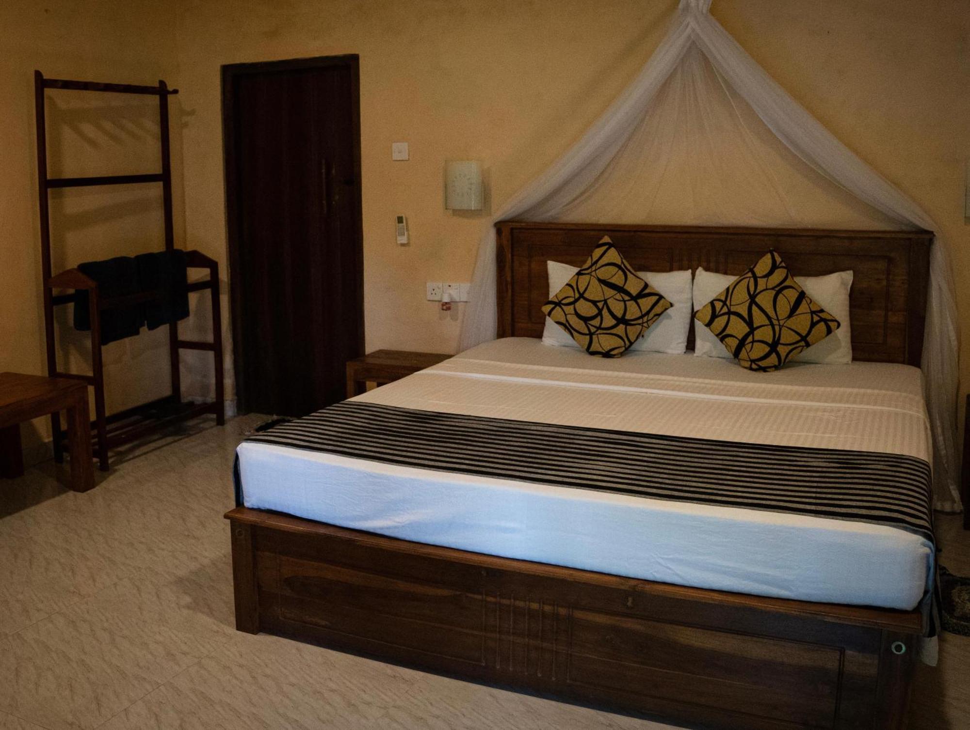 Shan Mango Homestay Sigiriya Ngoại thất bức ảnh