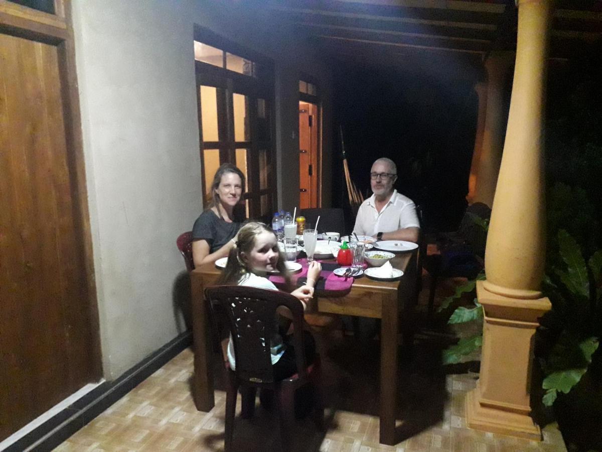 Shan Mango Homestay Sigiriya Ngoại thất bức ảnh